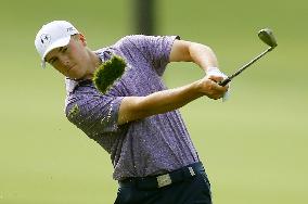 Spieth builds 5-shot lead at Masters