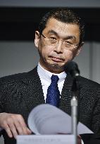 Takata chief apologizes in 1st appearance since massive recalls