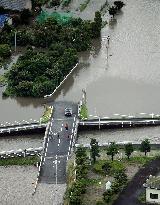 Heavy rain hits central Japan, evacuation ordered