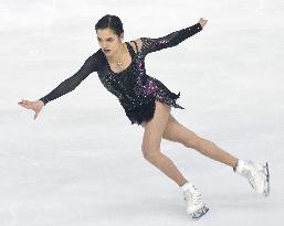Figure skating: Medvedeva at Internationaux de France