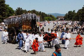 Aoi Matsuri dating back 1,400 years held in Kyoto