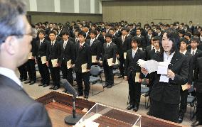 Tohoku Electric holds welcome ceremony for new employees
