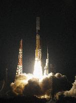 Japan successfully launches satellites into orbit