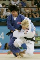 (1)Germany's Boenisch wins women's 57-kg judo