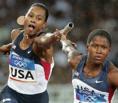 U.S. team disqualified in women's 4x100 relay