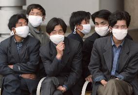 (2)SARS infection in rural China on rise