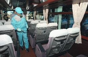 Driver of bus carrying SARS-infected man hospitalized