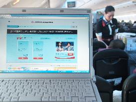 JAL's in-flight Wi-Fi service
