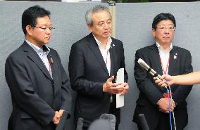 3 mayors from quake-hit Miyagi Pref. speak to reporters in Tokyo
