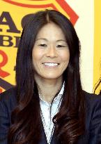 Japanese soccer player Sawa ties the knot