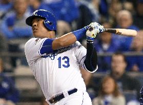 Royals beat Blue Jays 5-0 in AL Championship Series opener