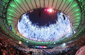 Curtain drawn on Rio Games, flag handed to Tokyo