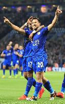 Soccer: Okazaki double not enough as Chelsea beat Leicester