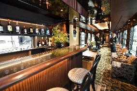 JR West unveils "Mizukaze" luxury express train