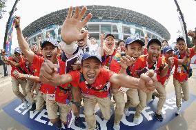 Asian Games: Volunteer workers