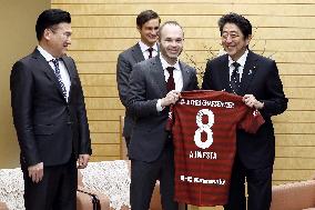 Football: Iniesta, Japan PM Abe