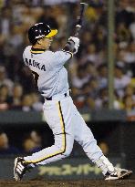 Hanshin's Imaoka hits 3-run