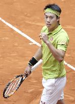 Nishikori defeats Gasquet to reach Madrid q'finals