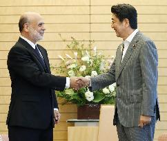 Ex-Fed chief Bernanke, PM Abe discuss Japan economic outlook