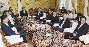 Meeting of 5 Japan opposition party leaders