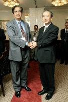 G-8 environment meeting -- Kinoshita meets Indian minister