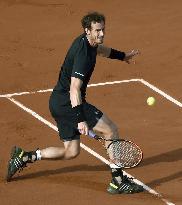 Murray advances to French Open 2nd round