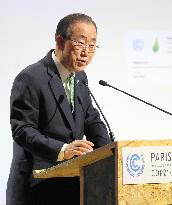 Climate summit starts in Paris