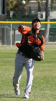 Orioles' Uehara in spring training