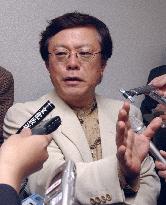 (2) Journalist Naoki Inose