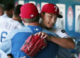 Baseball: Darvish pitches Rangers over Royals