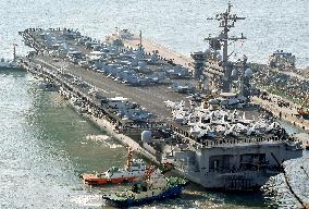 U.S. aircraft carrier, S. Korea navy eye joint drill