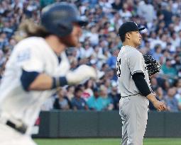 Baseball: Tanaka gets no-decision in Yankees' loss to Mariners