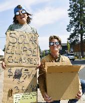 People ready for total solar eclipse