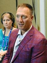 Baseball: Rangers manager Banister at winter meetings