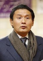 Ex-sumo grand champion Takanohana gets divorce