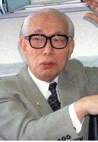 Tanka poet Tsukamoto dies at 84