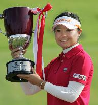 China's Zhang comes from behind to win Munsingwear Ladies