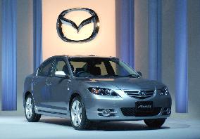 Mazda releases Axela in Japan