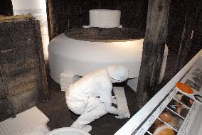 Tokyo museum re-creates scene of traditional salt-making process