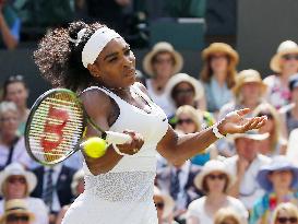 Serina Williams grabs 21st Grand Slam title with Wimbledon