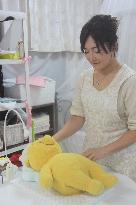 Japan "hospital" for stuffed toys bursting at seams