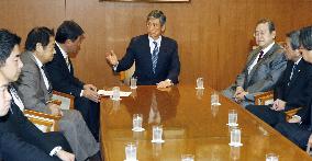 LDP to extend leader's tenure to 9 years