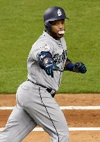 Baseball: Cano's 10th-inning homer lifts AL to All-Star win