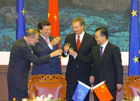 EU leaders hold talks with Chinese officials
