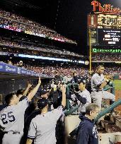 Yankees beat Phillies