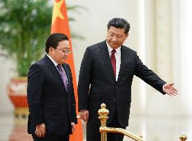 Mongolian president visits China