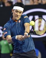 Nishikori in Australian Open q'final match against Djokovic