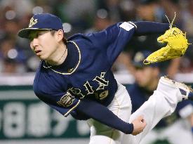 Baseball: Buffaloes ace Kaneko shuts out Hawks