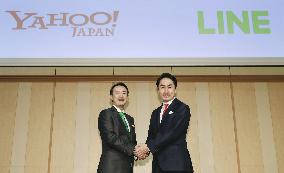 Yahoo Japan and messaging app Line to merge