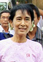 Suu Kyi meets senior Myanmar official